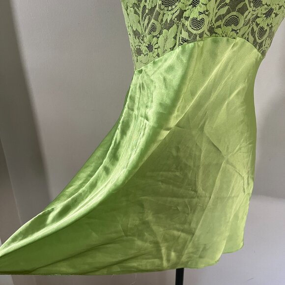 Victoria's Secret Sz M Y2K Lime Green Lace and Satin Slip Dress Lingerie - Picture 8 of 8